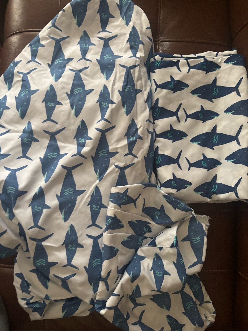 Kids Blue Shark-Print twin size sheets